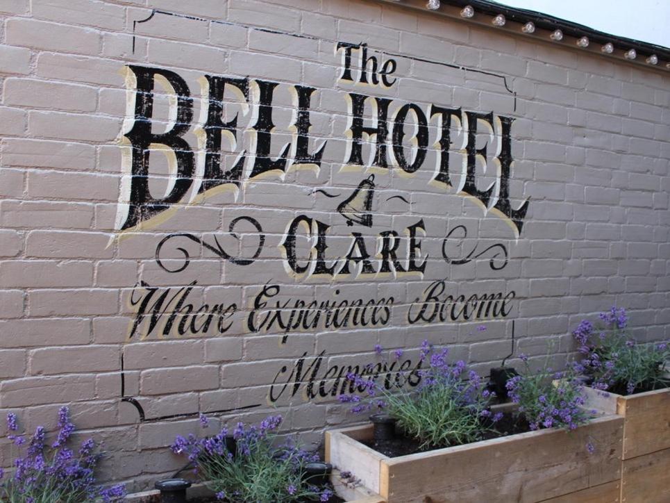 The Bell Hotel Clare Esterno foto